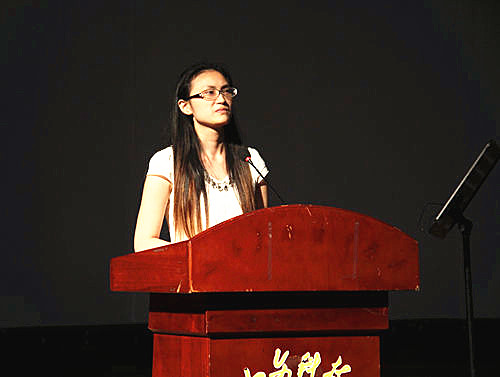 工商学院谭祥宗  朱云云/摄"感动校园人物"——工商学院谭祥宗,从小